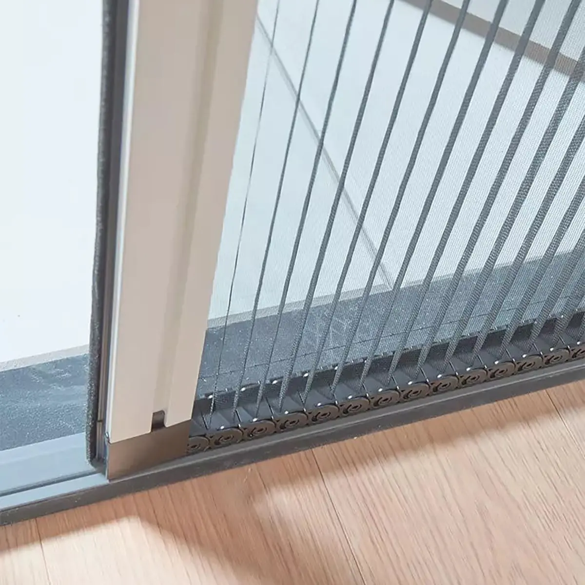 Osmangazi meydanında stor sineklik